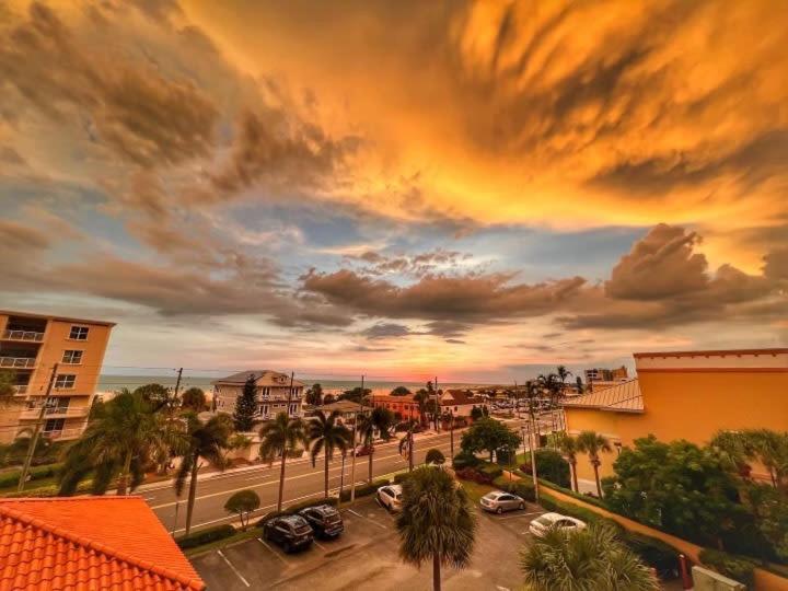 Treasure Island Beach Retreat St. Pete Beach Esterno foto