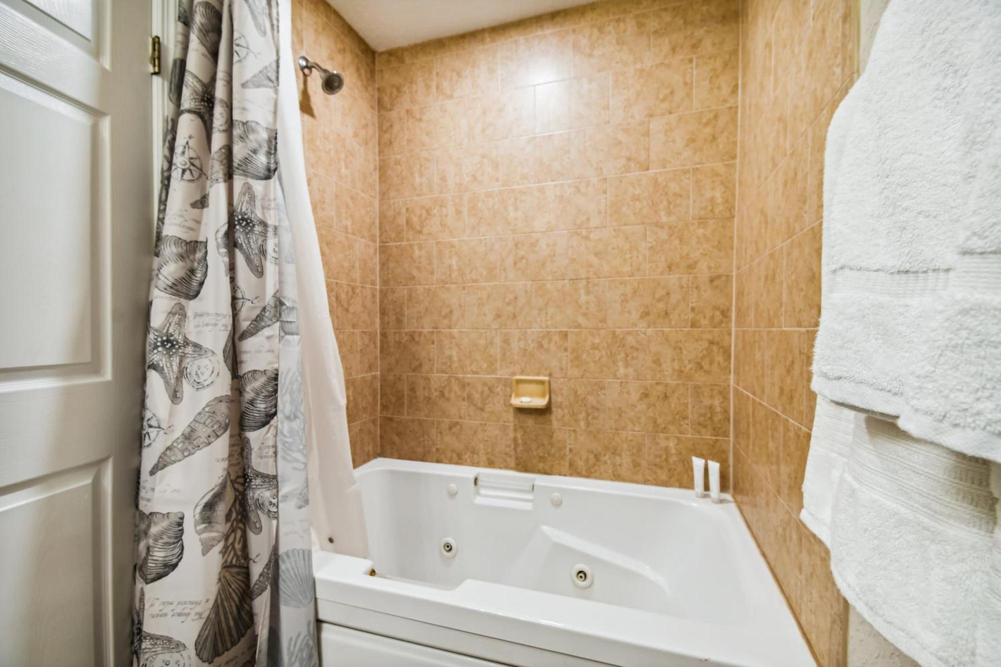 Treasure Island Beach Retreat St. Pete Beach Esterno foto